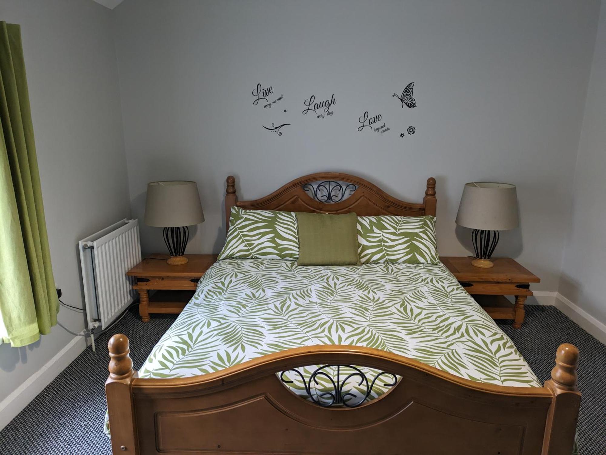 Maire Toireasa - Cosy Refurbished Property In The Gaeltacht Quarter Belfast Zewnętrze zdjęcie